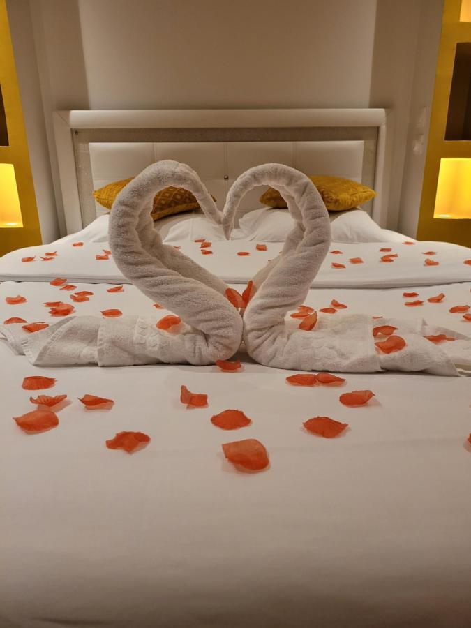 Spa Celyna Appartement Avec Jacuzzi Privatif Lyon Exteriér fotografie